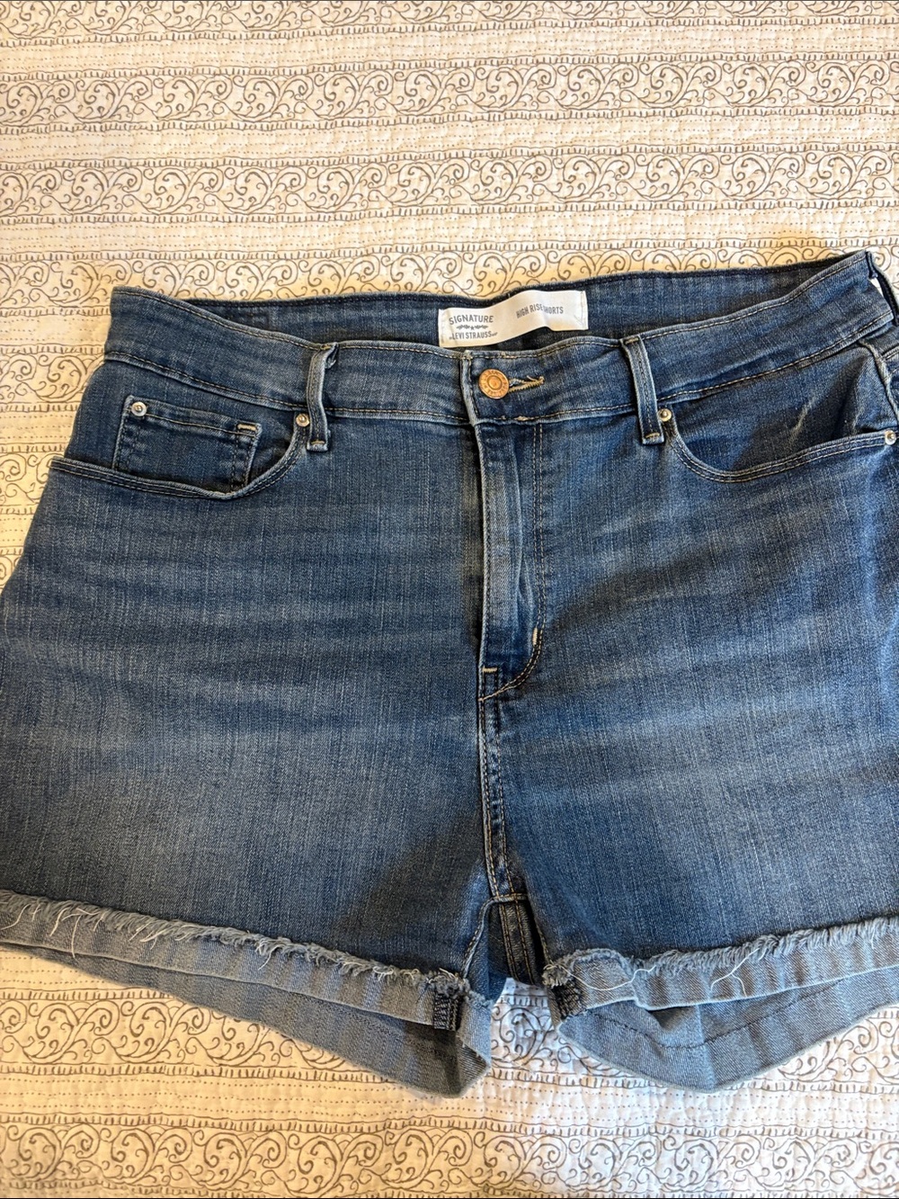 Levi’s denim shorts